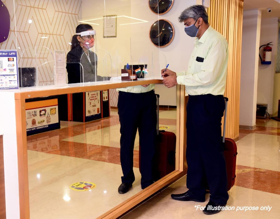 Hotel O R Square Inn Hyderabad Esterno foto