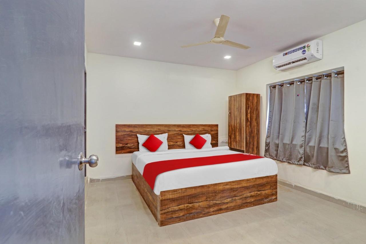 Hotel O R Square Inn Hyderabad Esterno foto
