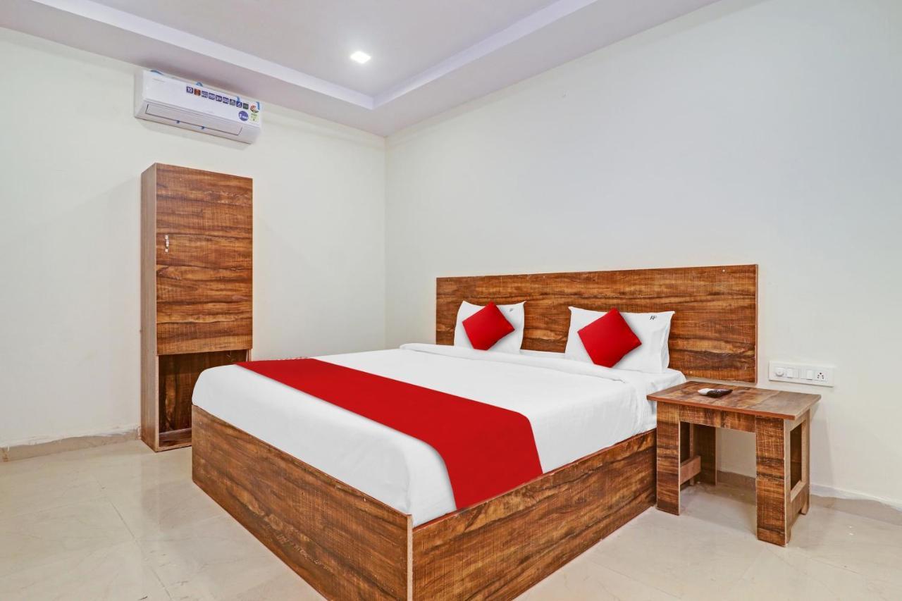 Hotel O R Square Inn Hyderabad Esterno foto