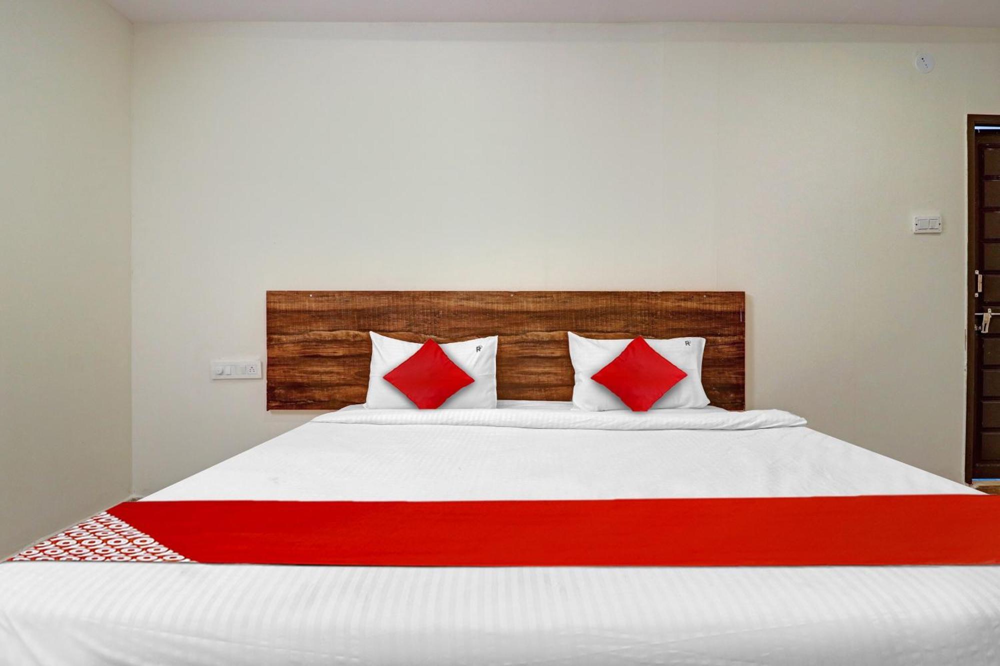Hotel O R Square Inn Hyderabad Esterno foto