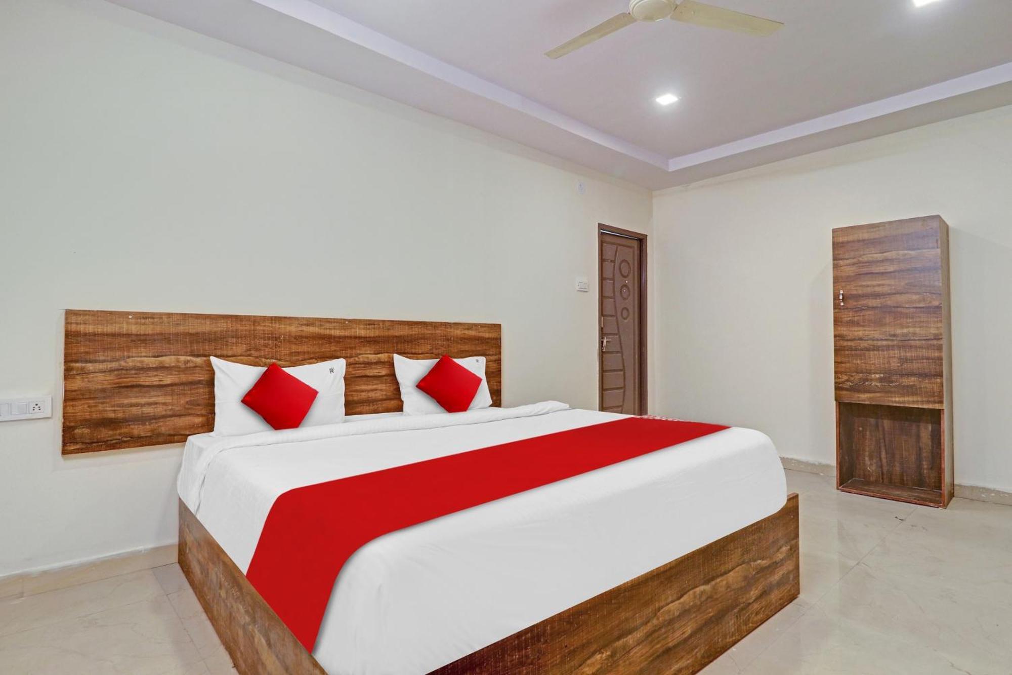 Hotel O R Square Inn Hyderabad Esterno foto