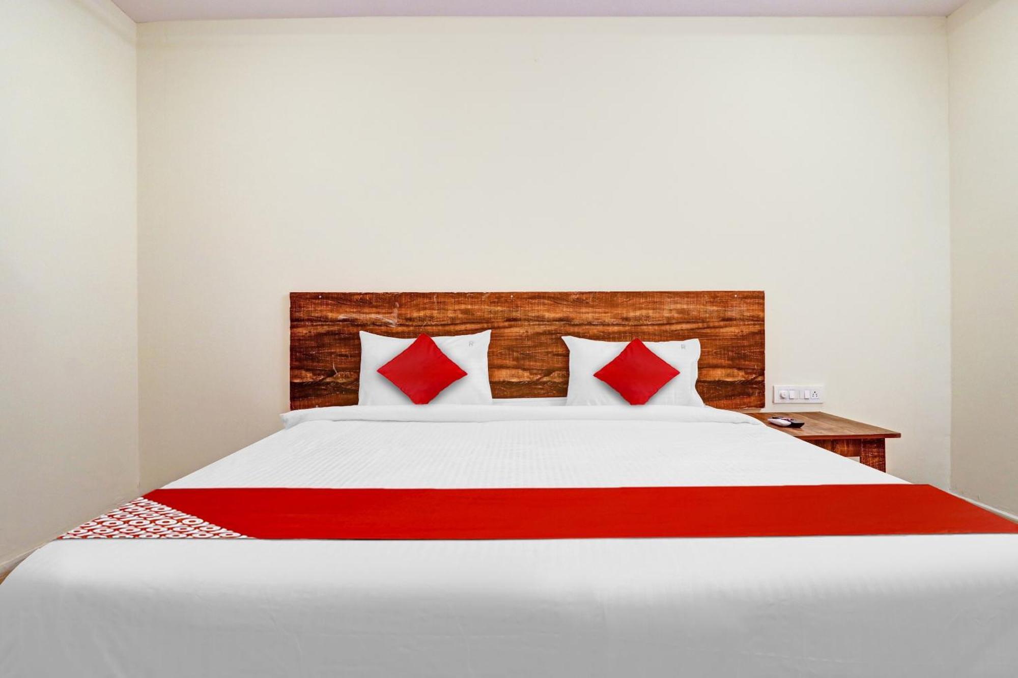 Hotel O R Square Inn Hyderabad Esterno foto