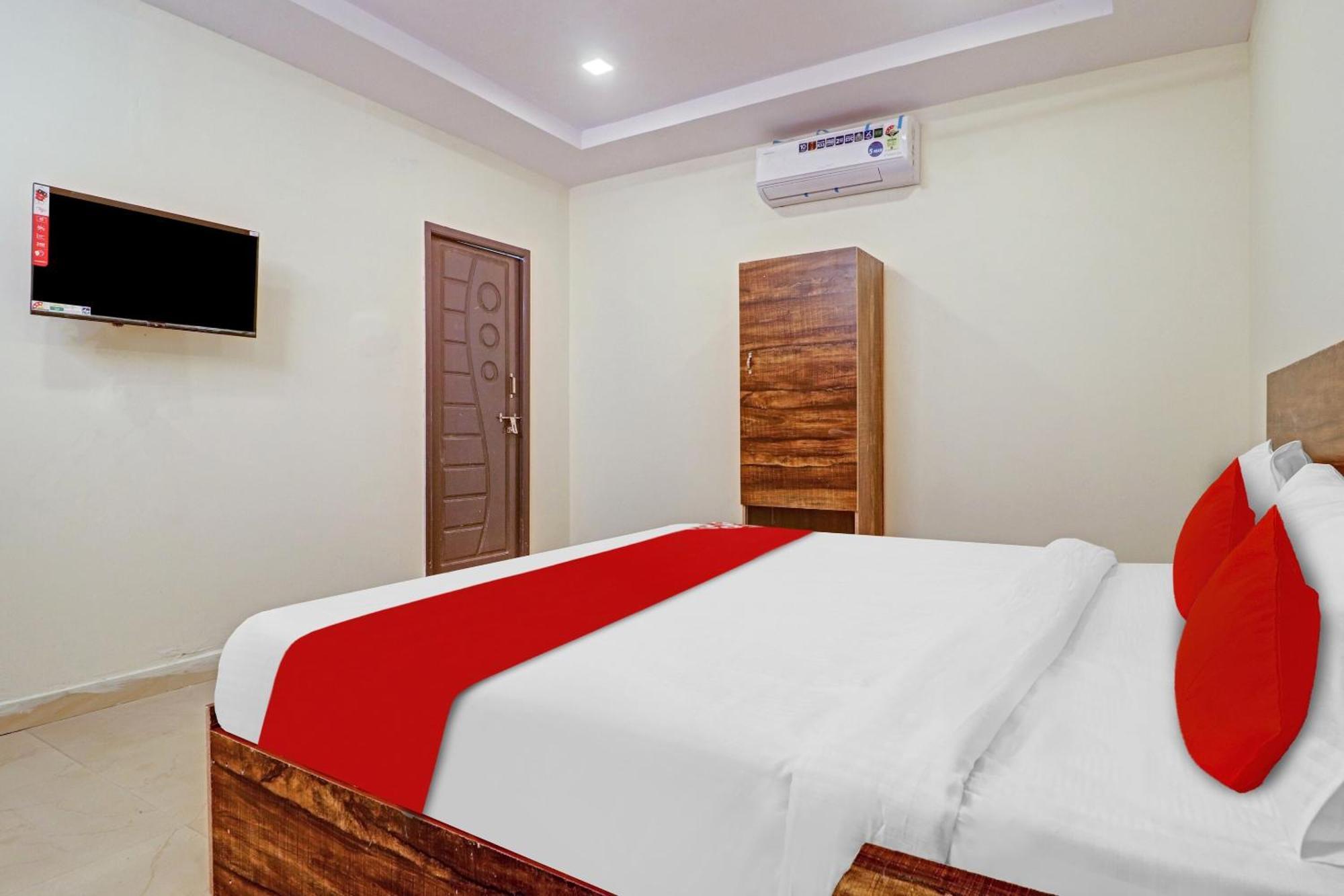 Hotel O R Square Inn Hyderabad Esterno foto