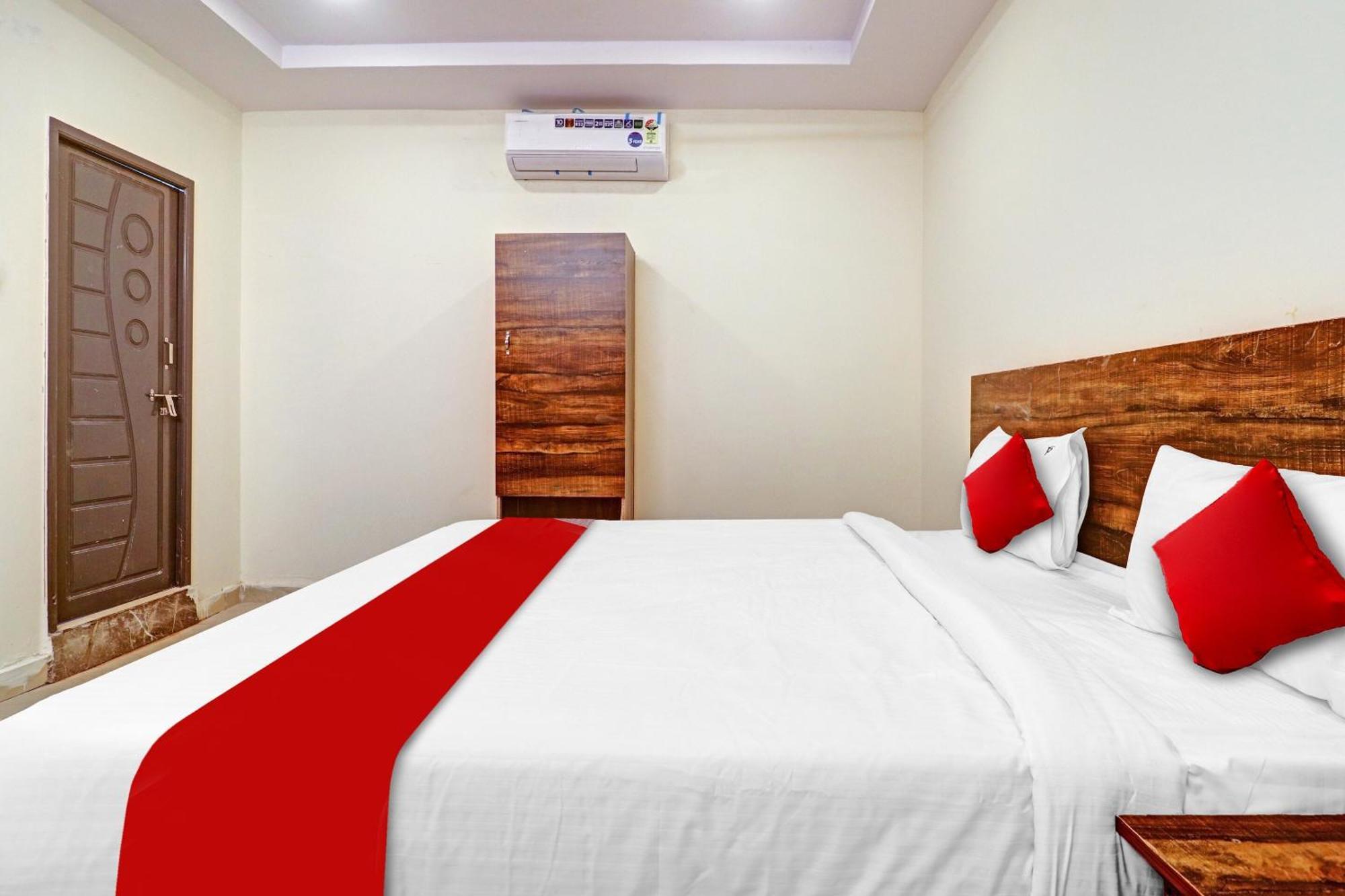 Hotel O R Square Inn Hyderabad Esterno foto